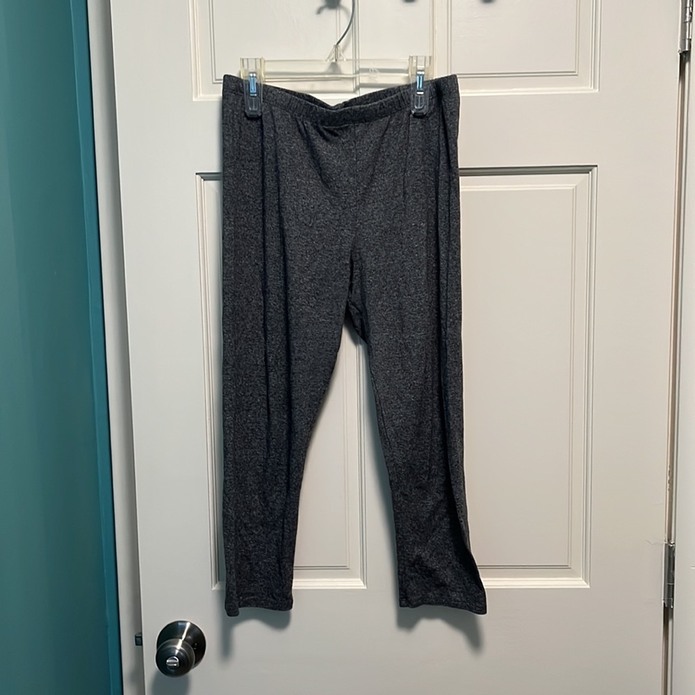 Marbled Gray Capri Leggings